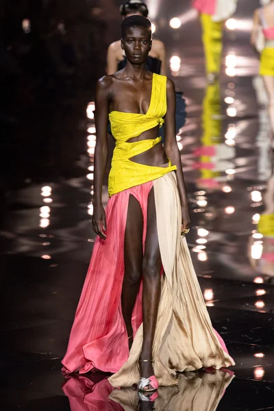 Look 37